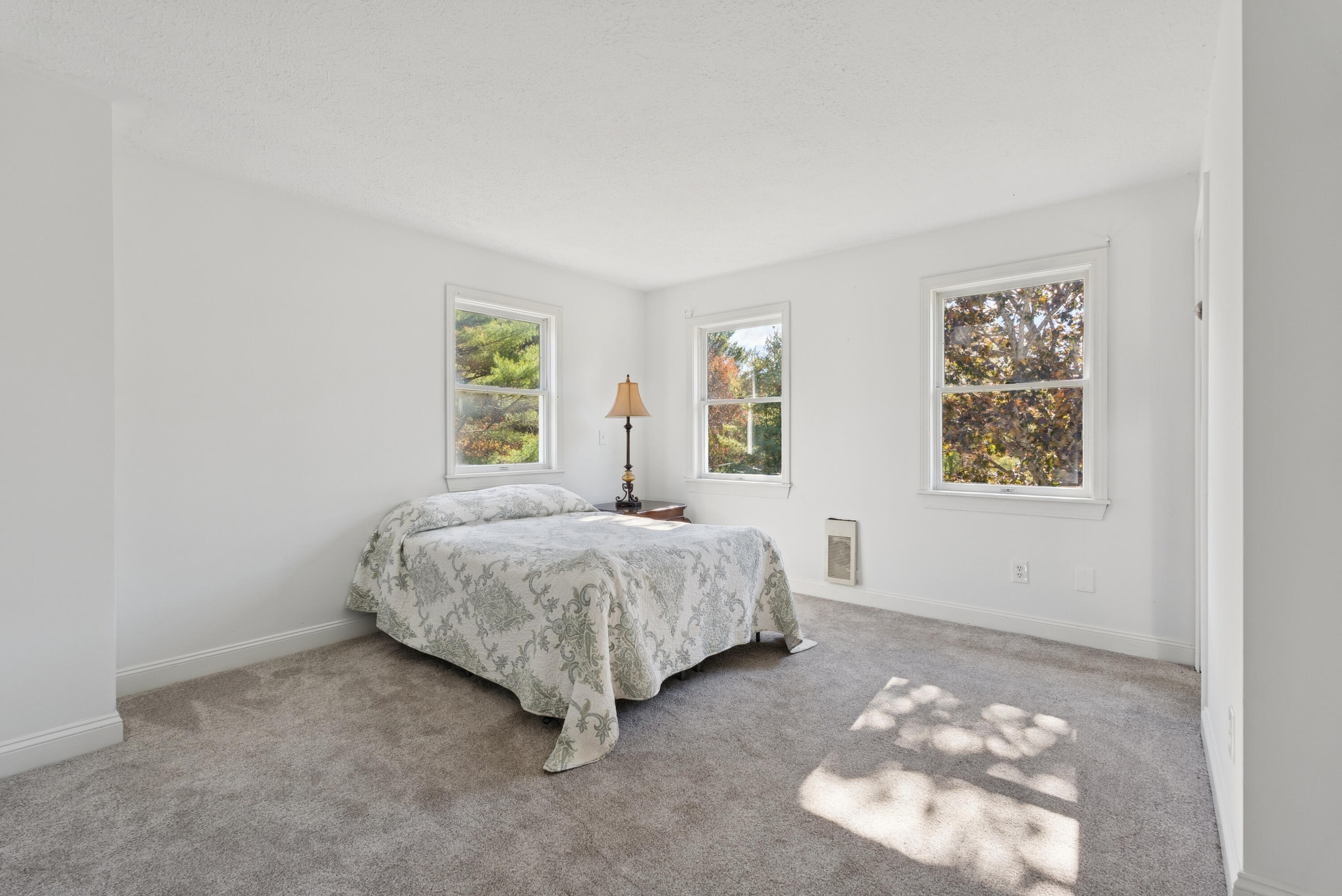 17 Chestnut Drive Topsham ME 04086