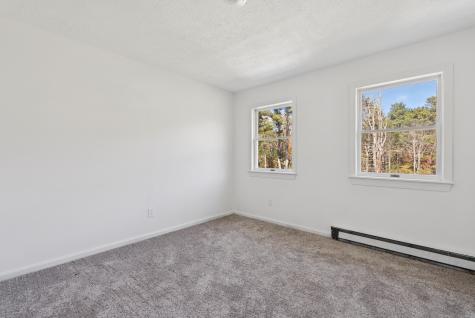 17 Chestnut Drive Topsham ME 04086