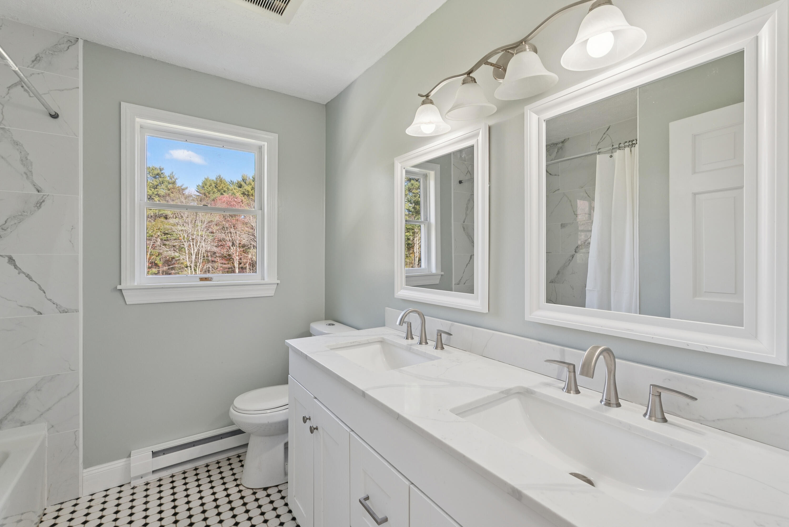 17 Chestnut Drive Topsham ME 04086