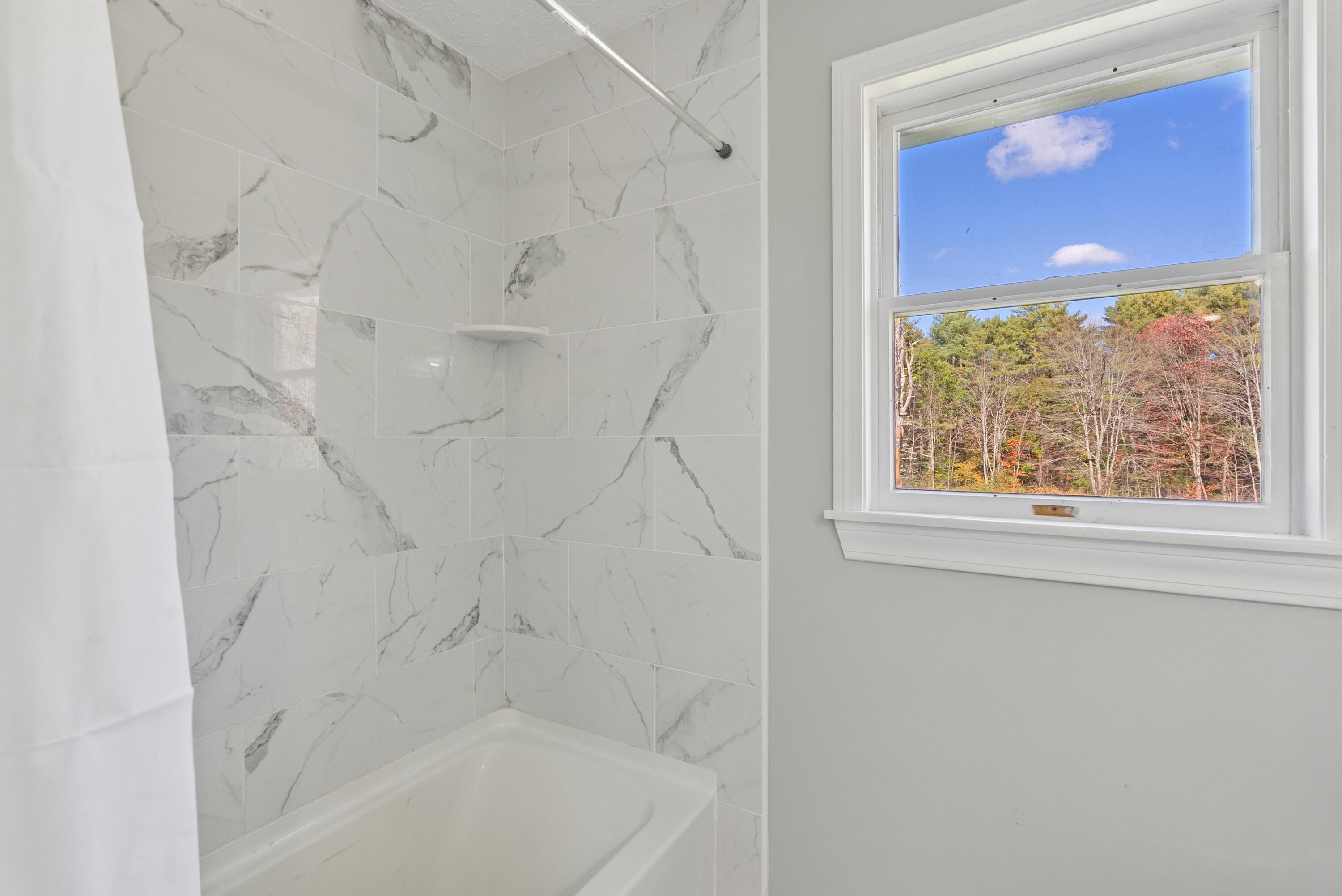 17 Chestnut Drive Topsham ME 04086