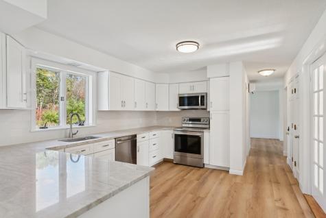 17 Chestnut Drive Topsham ME 04086