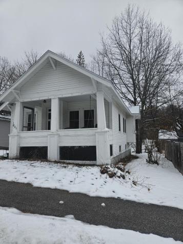 221 Gamage Avenue Auburn ME 04210