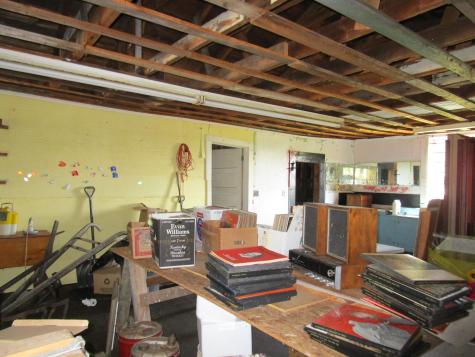 759 Lake Street Auburn ME 04210