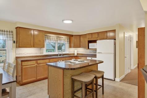 12 Mallett Drive Topsham ME 04086