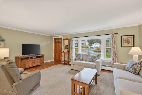 12 Mallett Drive Topsham ME 04086