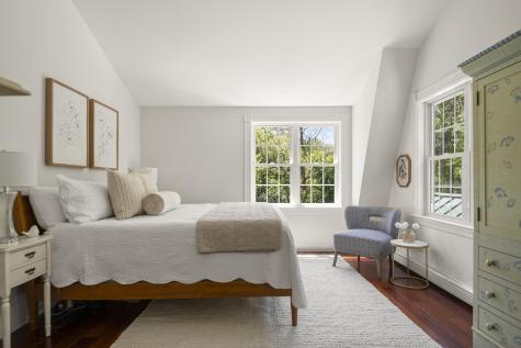 243 Mitchell Road Cape Elizabeth ME 04107