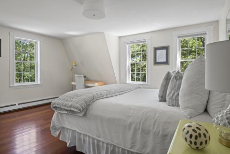 243 Mitchell Road Cape Elizabeth ME 04107