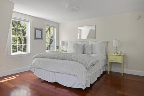 243 Mitchell Road Cape Elizabeth ME 04107