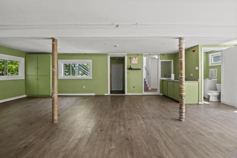 243 Mitchell Road Cape Elizabeth ME 04107