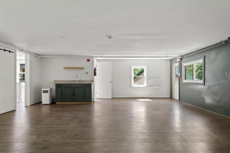 243 Mitchell Road Cape Elizabeth ME 04107