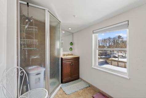 3 Fairlawn Avenue Lewiston ME 04240