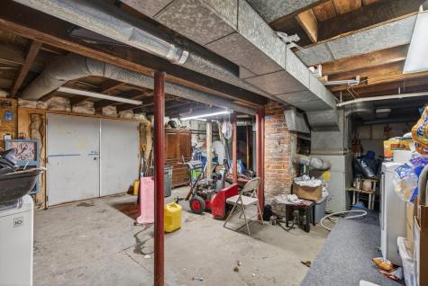 3 Fairlawn Avenue Lewiston ME 04240