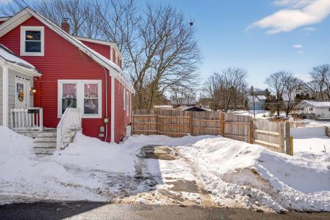 3 Fairlawn Avenue Lewiston ME 04240