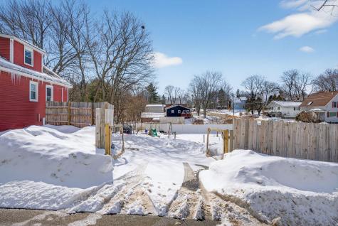 3 Fairlawn Avenue Lewiston ME 04240