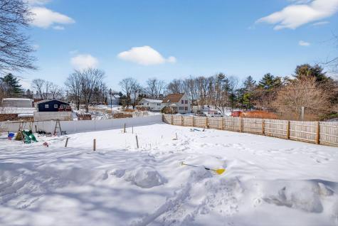 3 Fairlawn Avenue Lewiston ME 04240