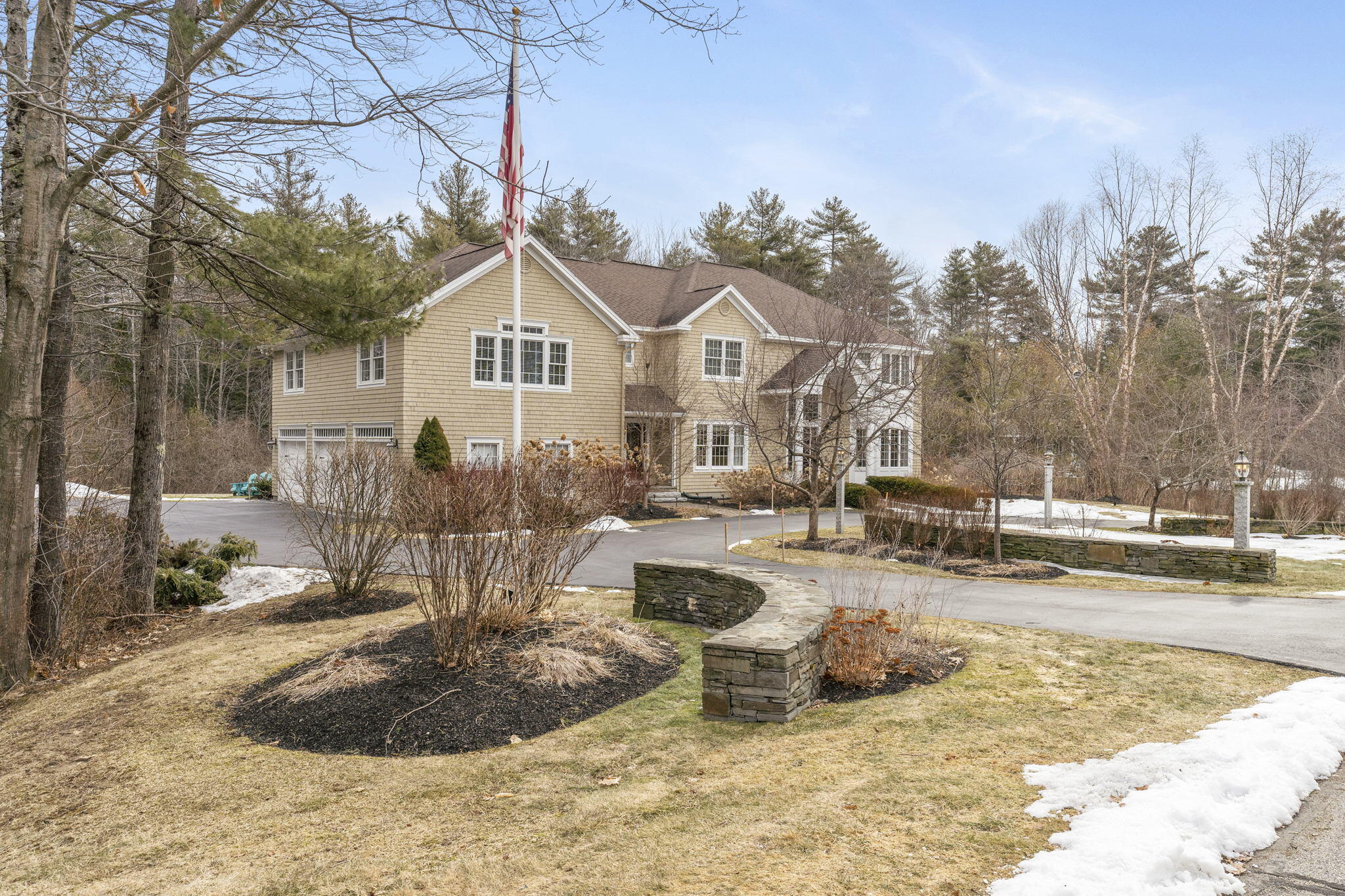 11 Maplewood Circle Falmouth ME 04105