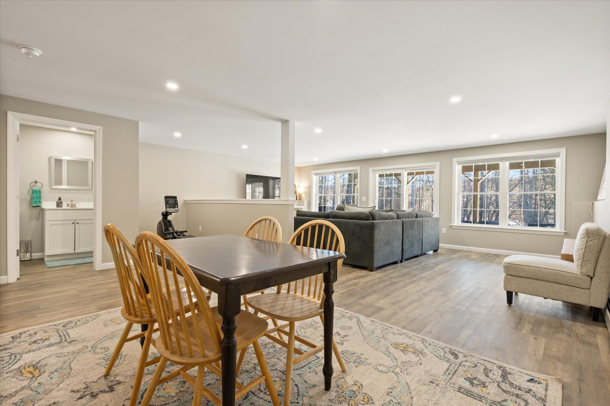 564 Kenduskeag Avenue Bangor ME 04401