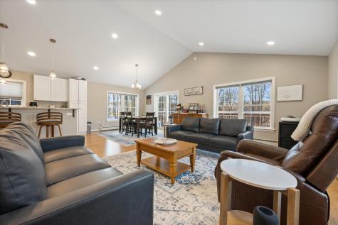 564 Kenduskeag Avenue Bangor ME 04401