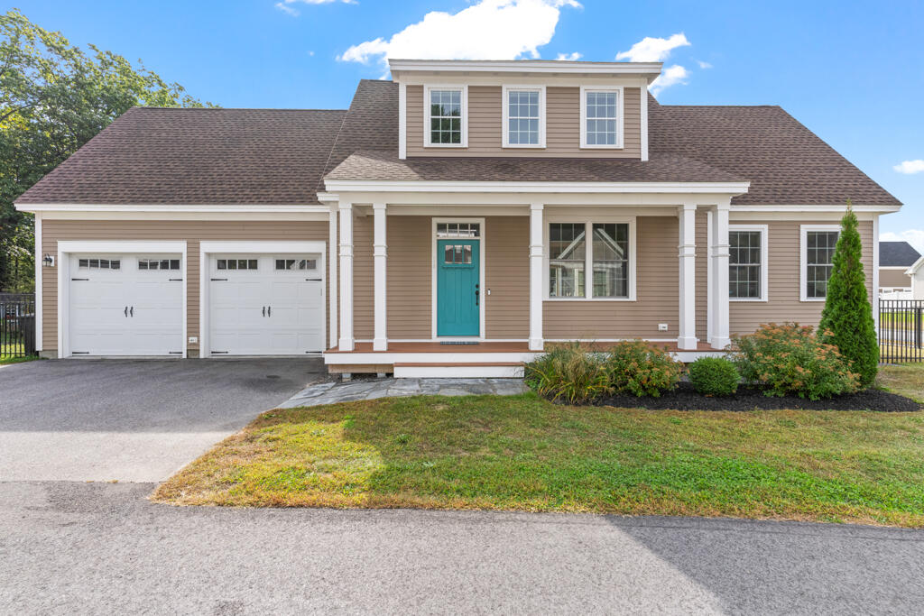 16 Black Sparrow Drive Portland ME 04102