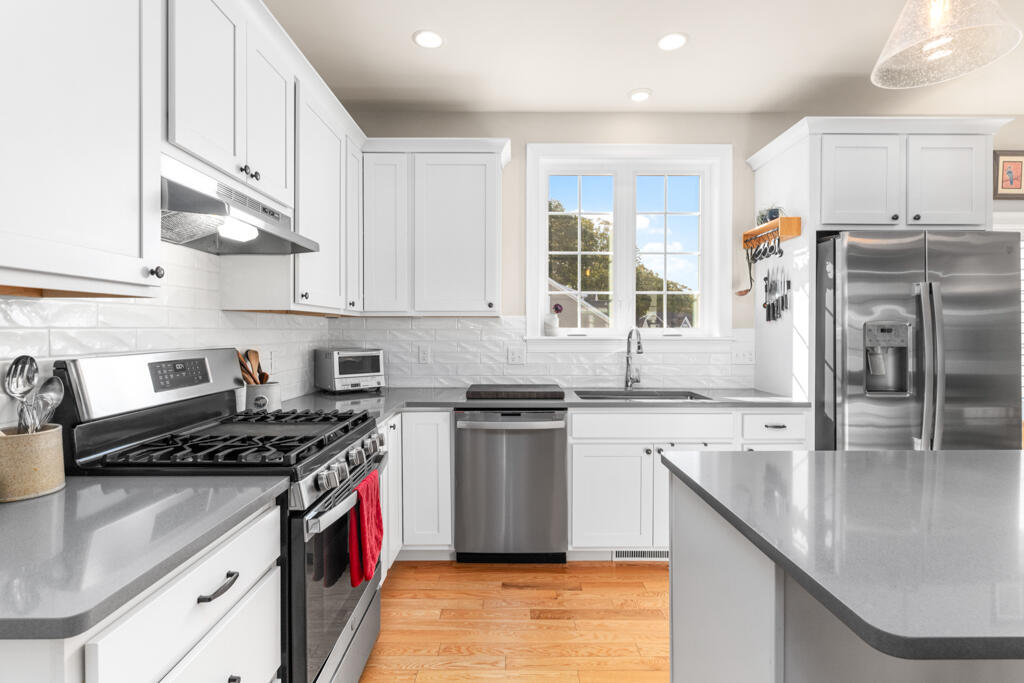 16 Black Sparrow Drive Portland ME 04102