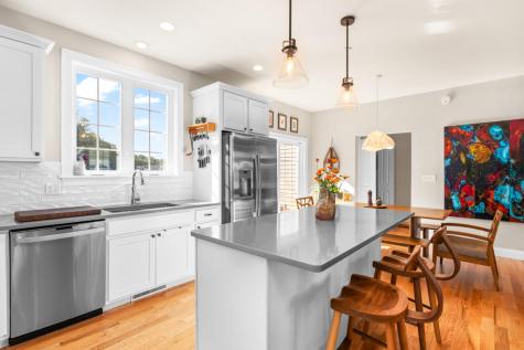 16 Black Sparrow Drive Portland ME 04102