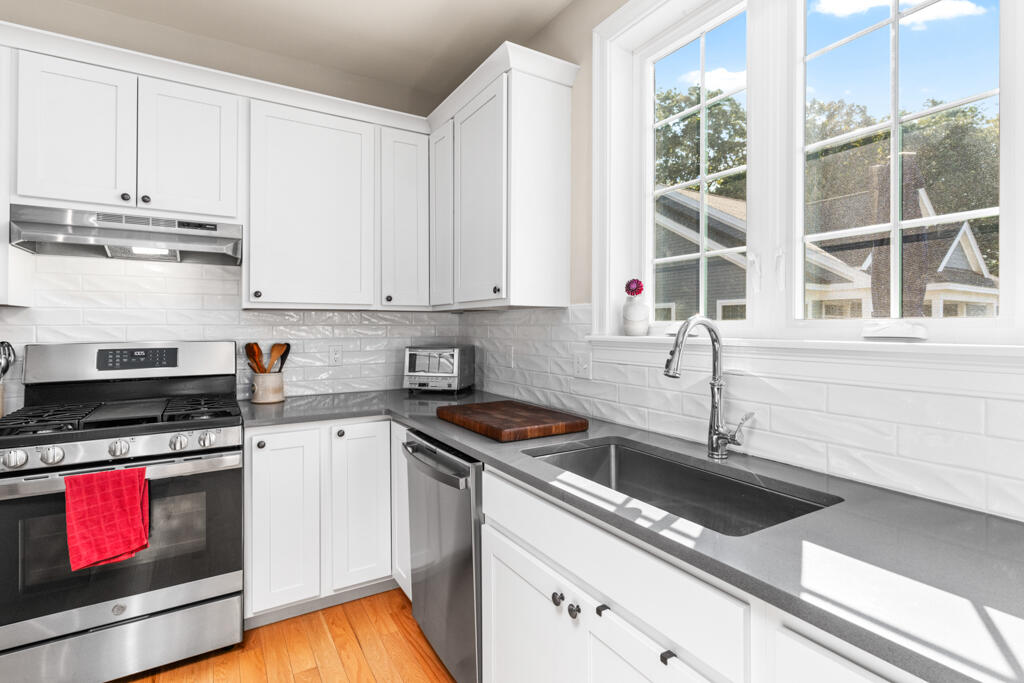 16 Black Sparrow Drive Portland ME 04102