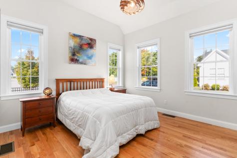 16 Black Sparrow Drive Portland ME 04102