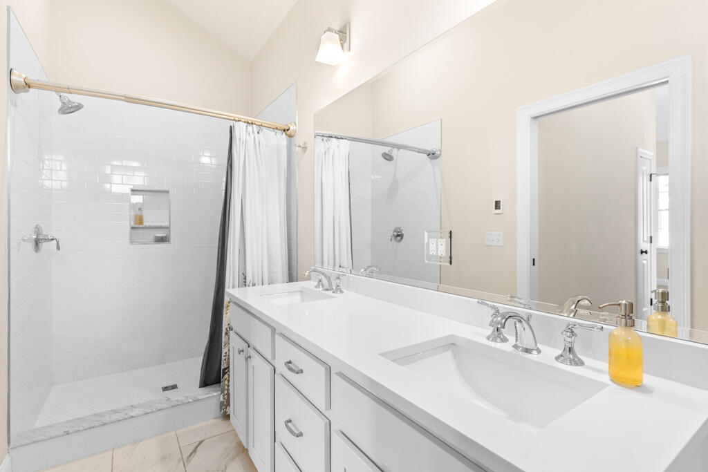 16 Black Sparrow Drive Portland ME 04102