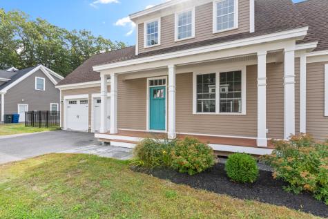 16 Black Sparrow Drive Portland ME 04102