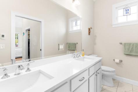 16 Black Sparrow Drive Portland ME 04102