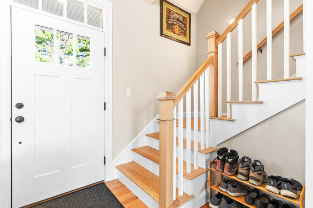 16 Black Sparrow Drive Portland ME 04102