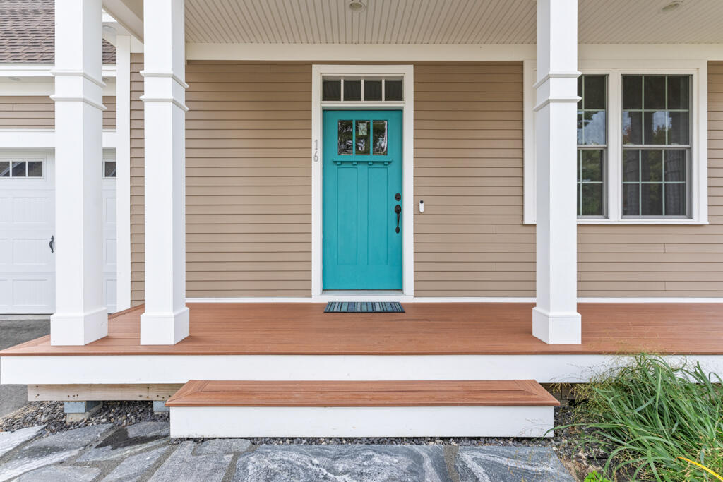 16 Black Sparrow Drive Portland ME 04102