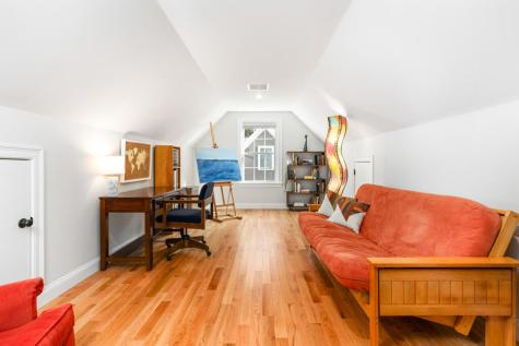 16 Black Sparrow Drive Portland ME 04102