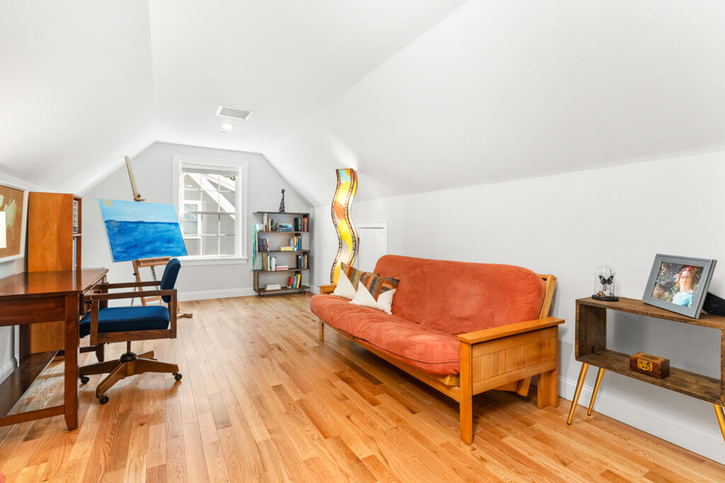 16 Black Sparrow Drive Portland ME 04102