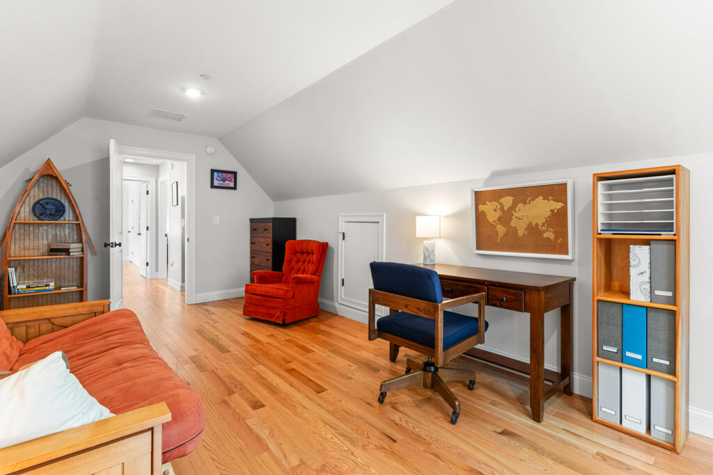 16 Black Sparrow Drive Portland ME 04102