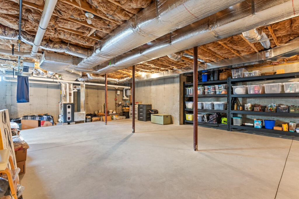 16 Black Sparrow Drive Portland ME 04102