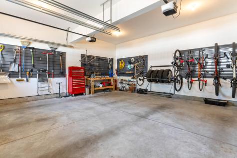 16 Black Sparrow Drive Portland ME 04102