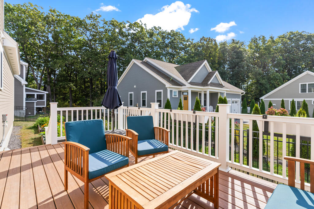 16 Black Sparrow Drive Portland ME 04102