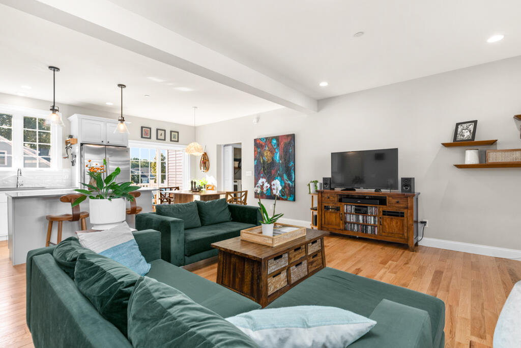 16 Black Sparrow Drive Portland ME 04102