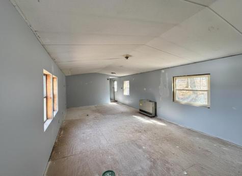 30 Squire Court Winthrop ME 04364