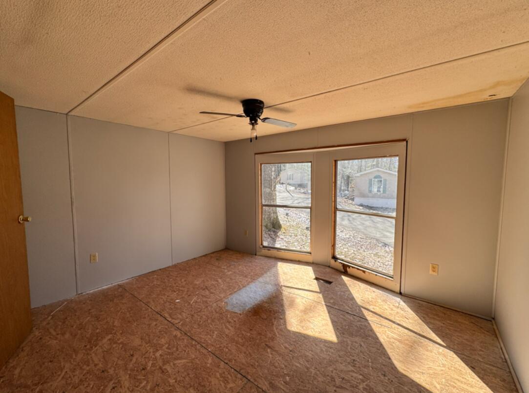 30 Squire Court Winthrop ME 04364