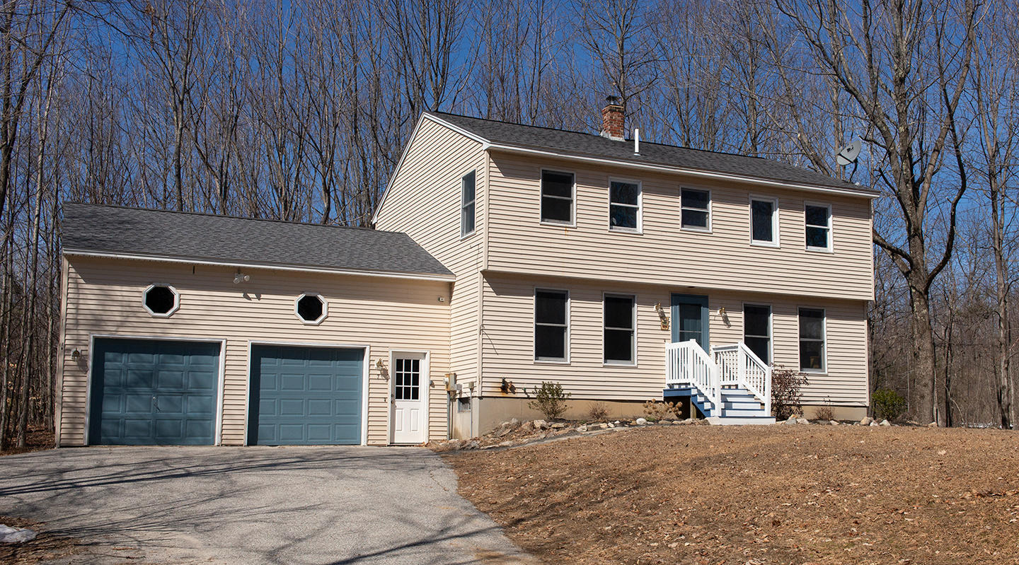 7 Samuel Road Raymond ME 04071