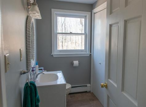 7 Samuel Road Raymond ME 04071