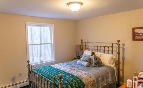 7 Samuel Road Raymond ME 04071
