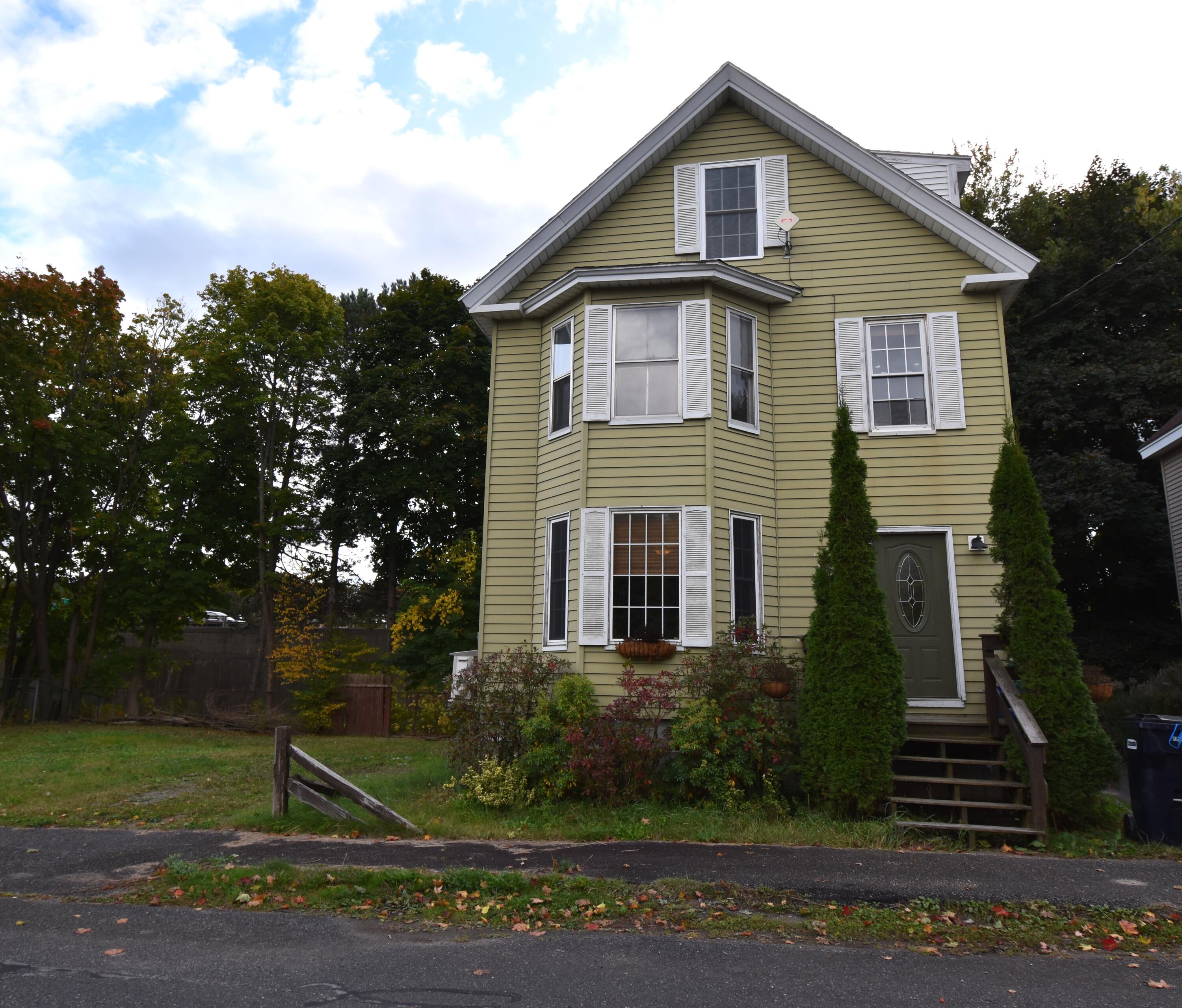 22 Catell Street Bangor ME 04401