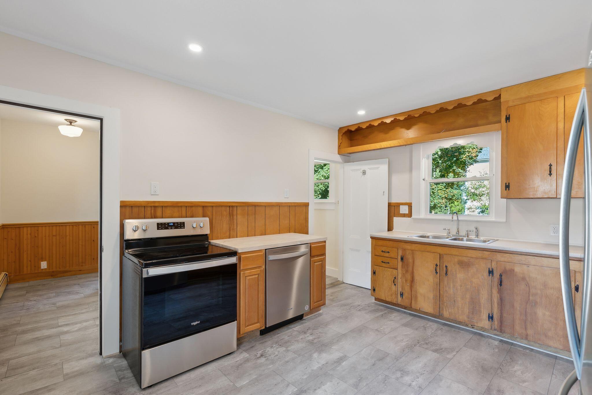 22 Berry Avenue Lisbon ME 04252