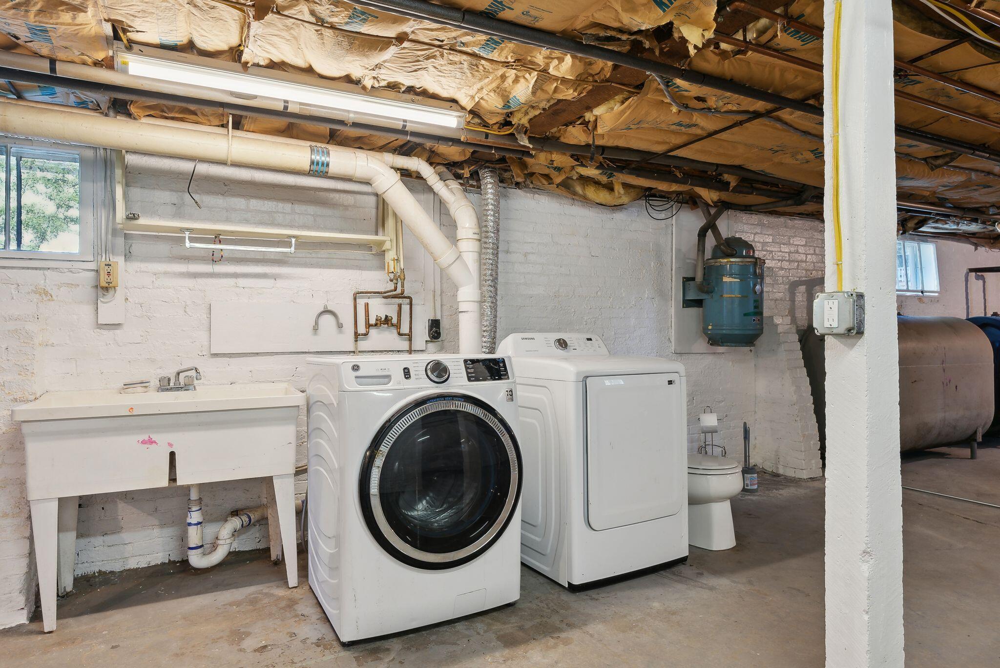 22 Berry Avenue Lisbon ME 04252