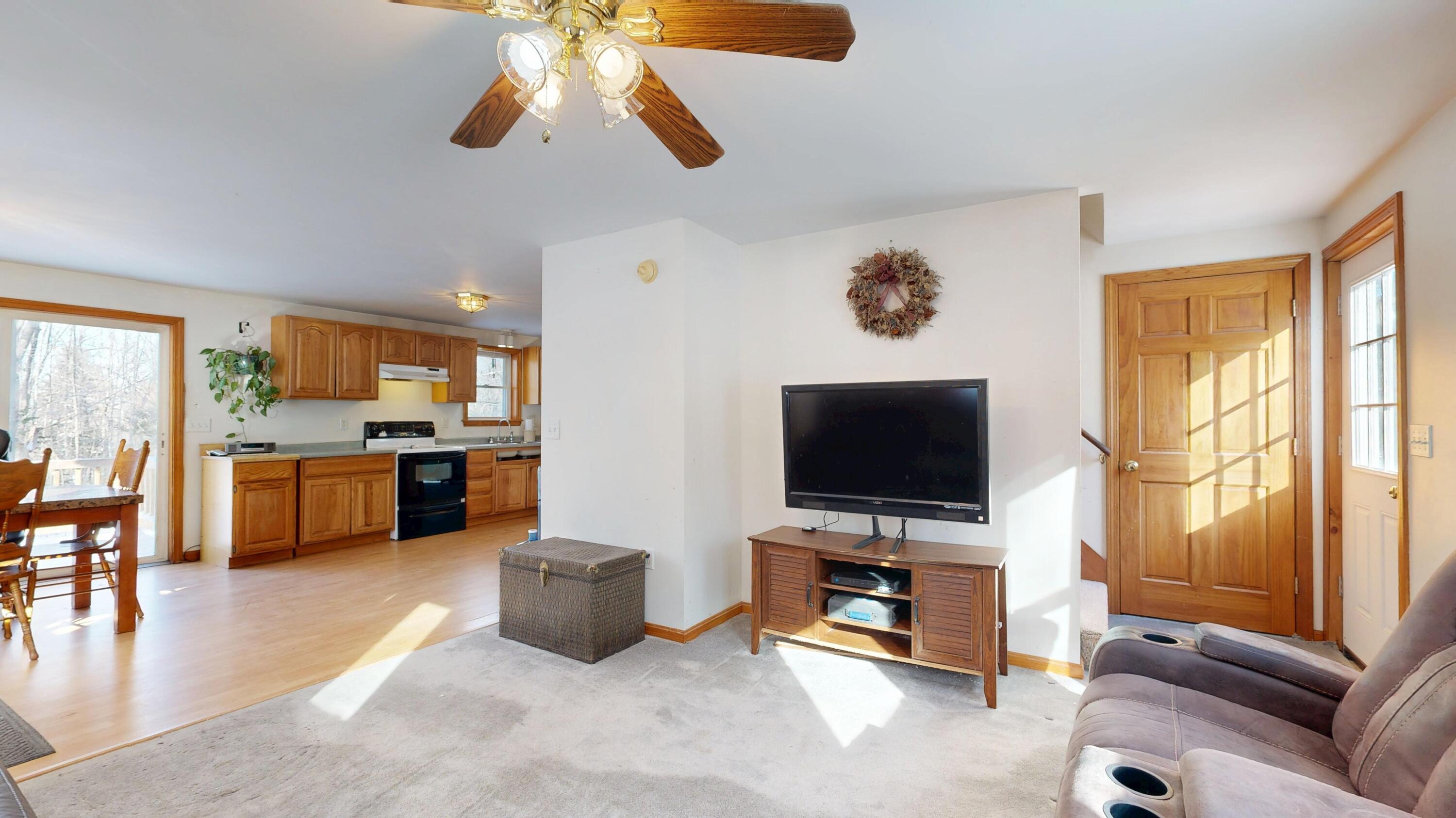 15 D And B Buckfield ME 04220