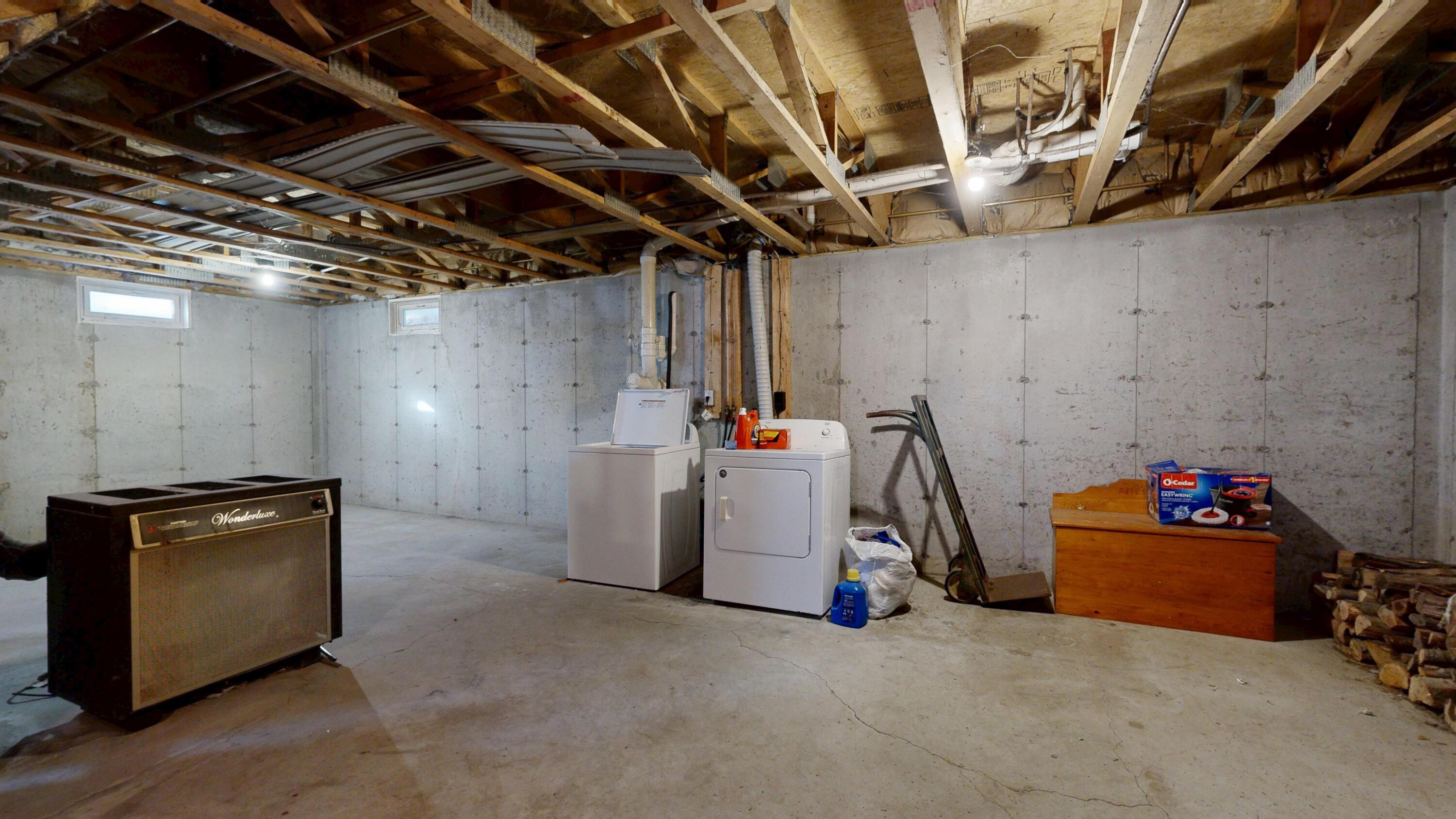 15 D And B Buckfield ME 04220