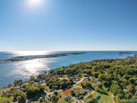 10 Irene Avenue Harpswell ME 04079